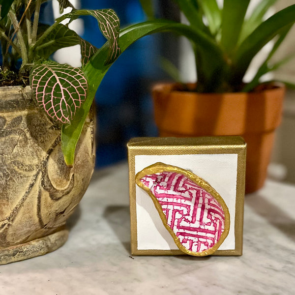 Patterned Oyster on White, Gold-trimmed Canvas