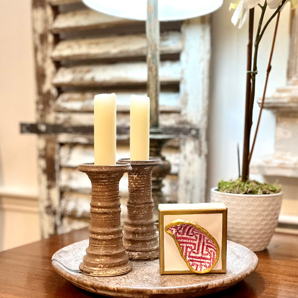 Patterned Oyster on White, Gold-trimmed Canvas